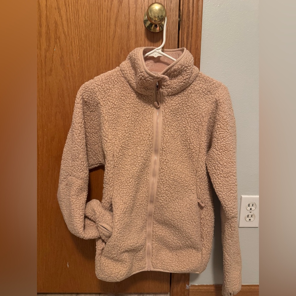 C9 by Champion tan size SMALL Sherpa zip up, thumb hole cuffs